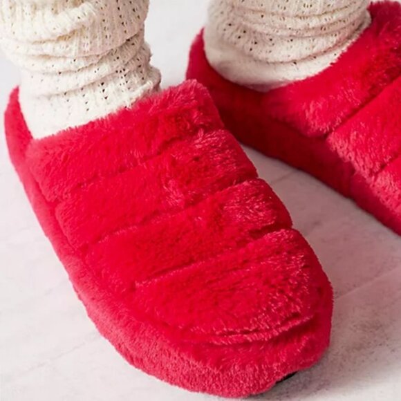 Free People It’s A Vibe Platform Slippers Faux Fur Hollywood Pink Size 7 NEW - Picture 1 of 8